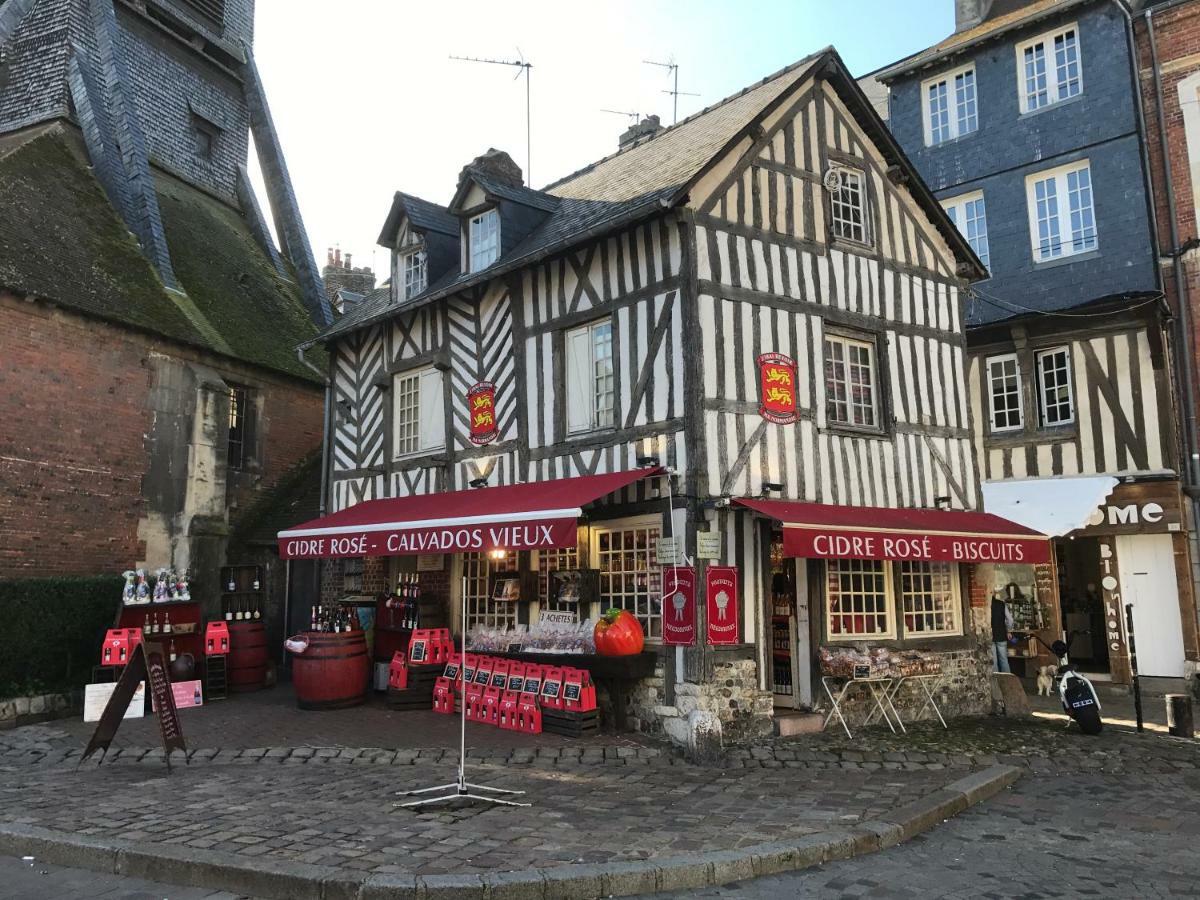 La Bonbonniere De Sofi Apartment Honfleur Exterior foto